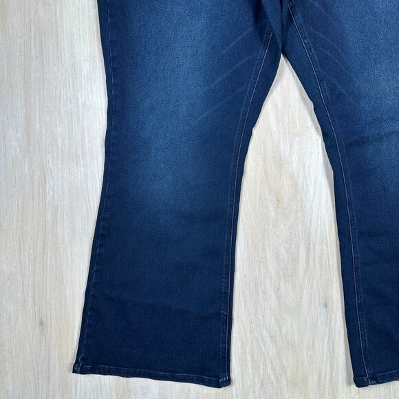 NWT Diane Gilman DG2 Bootcut Stretch High Rise Dark Wash Flattering Denim 24WP - Picture 5 of 14